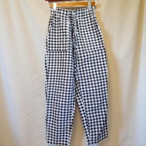SHEIN. SUPER CUTE BLACK AND WHITE CHECK DRAWSTRING PANTS SIZE XS